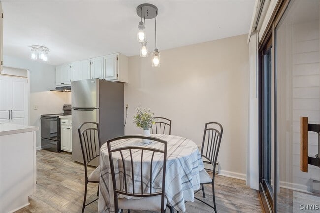 Photo - 327 Village Blvd N