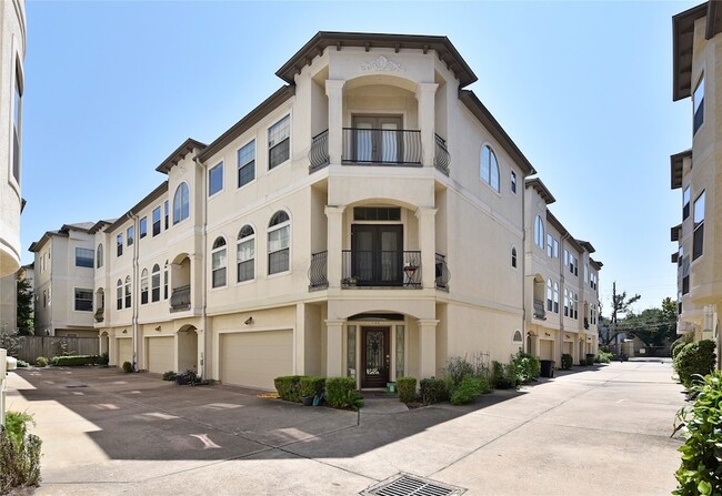 Building Photo - 118 Drew St Rental