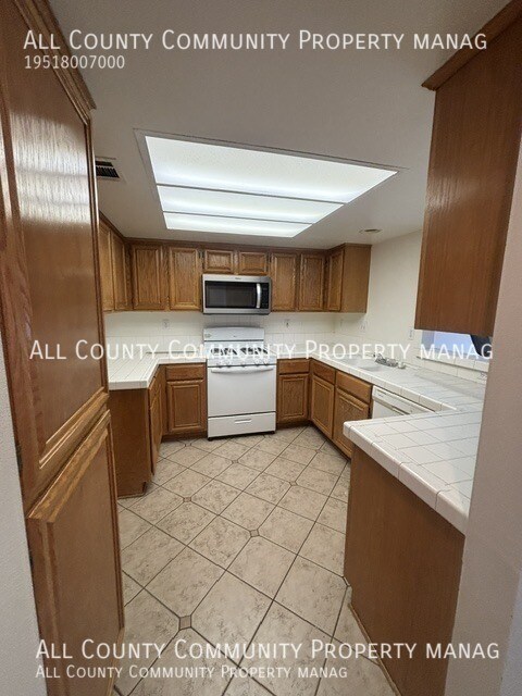 1042 N Turner Ave Unit 216