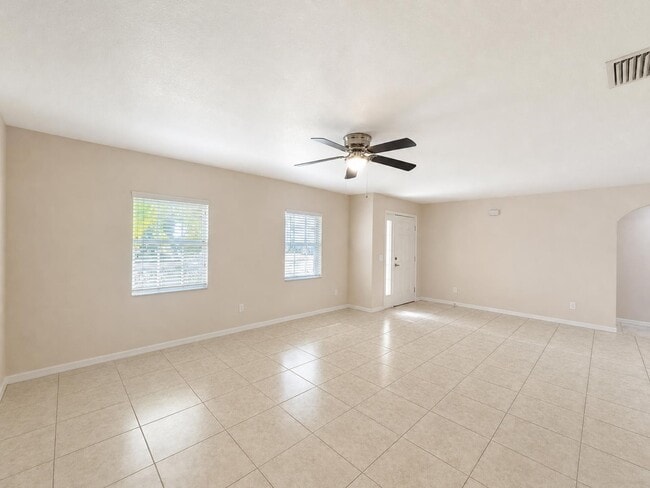 26201 Explorer Rd Unit 1