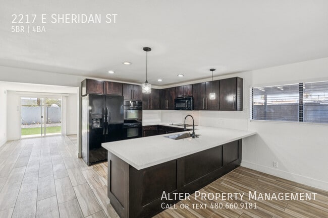 Photo - 2217 E Sheridan St