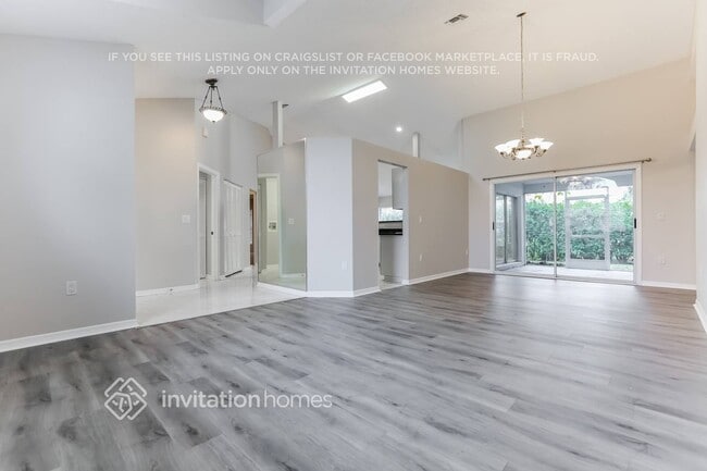 Photo - 5604 29th St Cir E