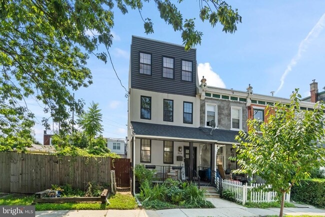 Photo - 426 Winona St