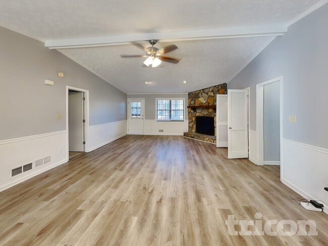 135 Stephens Dr