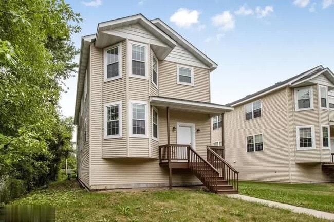 Building Photo - 1522 Albemarle St Rental