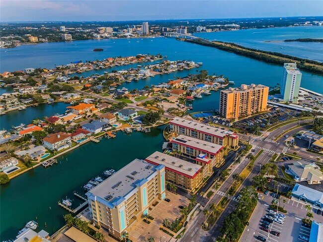Photo - 125 Island Way Unit 502
