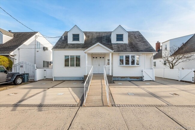 Building Photo - 89-10 157th Ave Rental