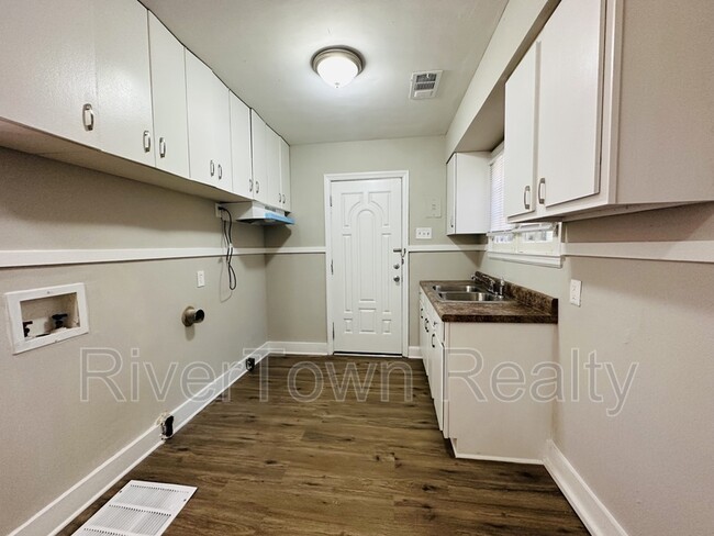 Photo - 2176 Vollintine Ave