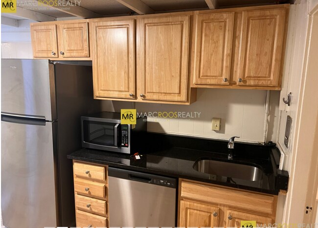 Photo - 232 Cambridge St