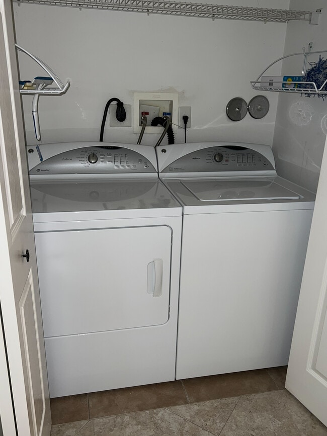 Photo - 2900 Crestwood Ter