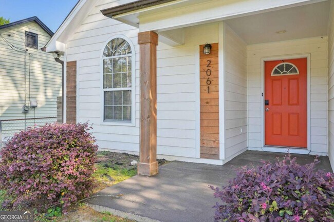 Photo - 2061 Tiger Flowers Dr NW