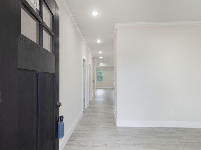 Photo - 415 County Rd 5102J