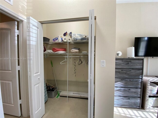 Photo - 27533 SW 139th Pl Unit 27533