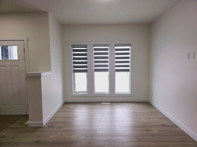 Photo - 63 Fenwyck Blvd