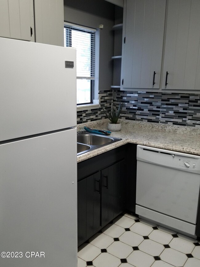 Photo - 1042 Brannon Pl