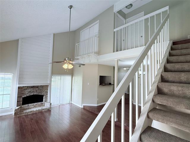 Photo - 777 Custer Rd