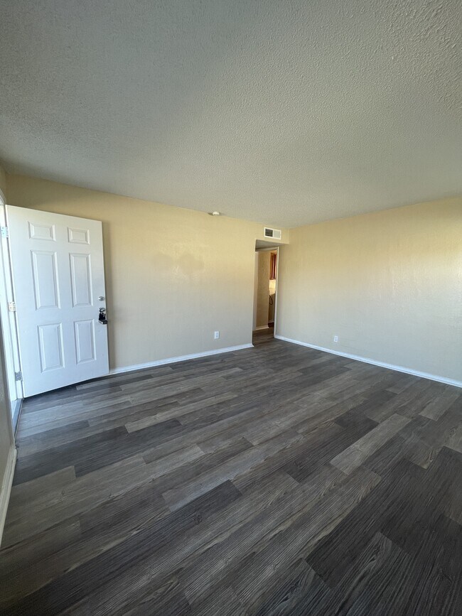 Photo - 5016 Wilmoth Ct