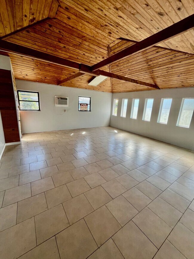 Photo - Norfolk Unit 520 Norfolk Circle