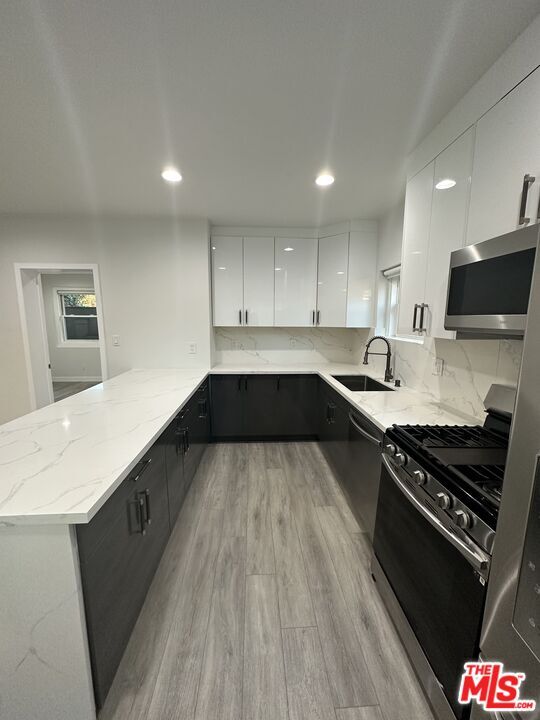 Photo - 608 W Hillcrest Blvd