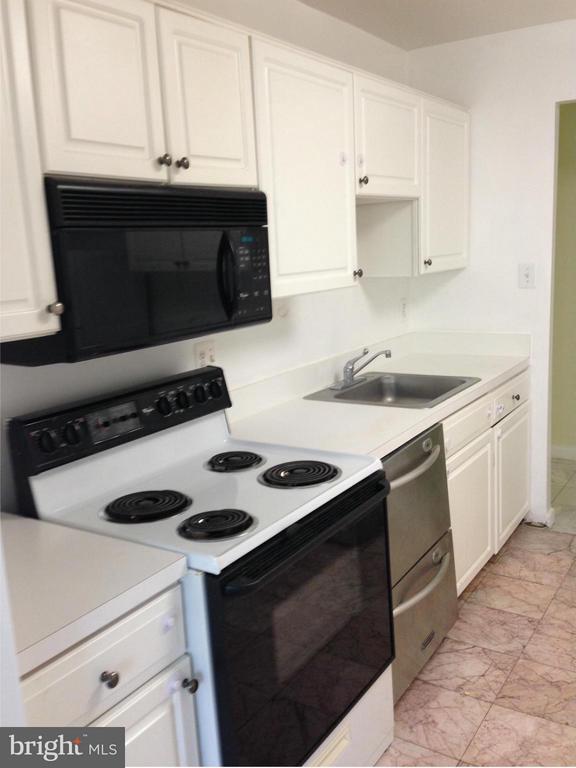 Photo - 5817 Edson Ln Unit 202