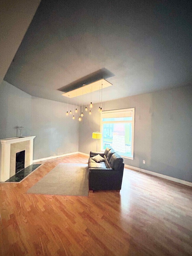 Photo - 1825 Park Ave Unidad 1