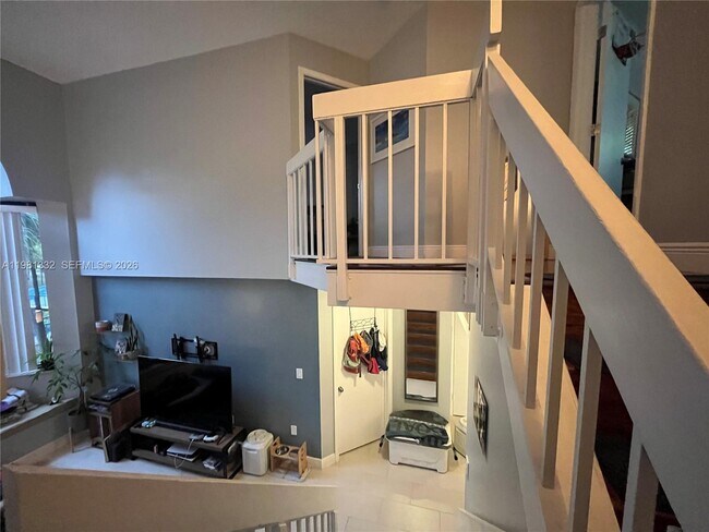 Photo - 15525 N Miami Lakeway Unit 204