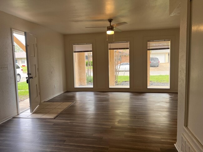 Photo - 5429 Prince Dr