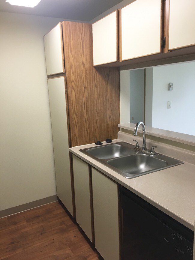 Photo - Stonesthrow Apartments