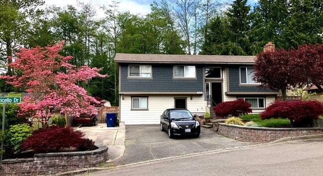 Building Photo - 5123 Monticello Dr. Unit B