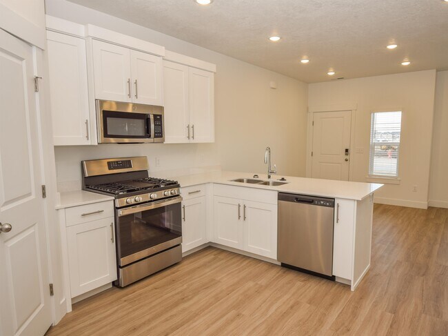 Photo - 3137 S 225 W