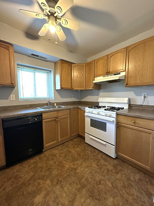 Photo - Ground Floor 1 Bedroom Condo in Reisterstown Unidad A