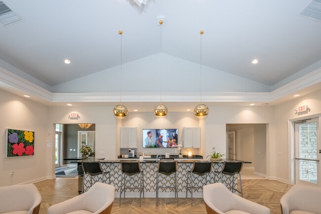 Photo - Jerome Grand