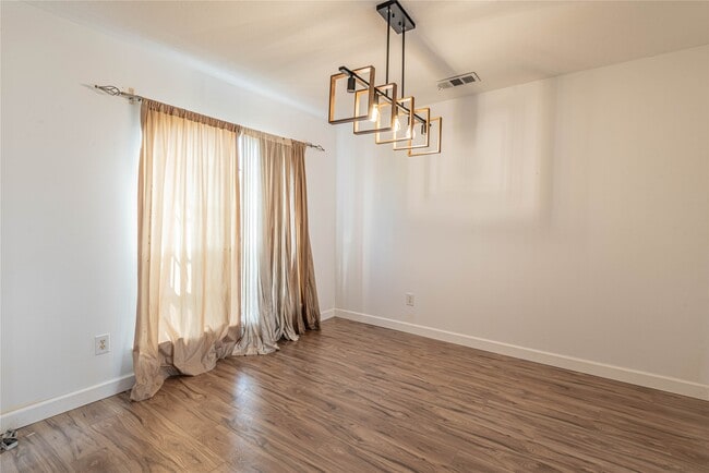 Photo - 1818 Quiet Hollow Dr