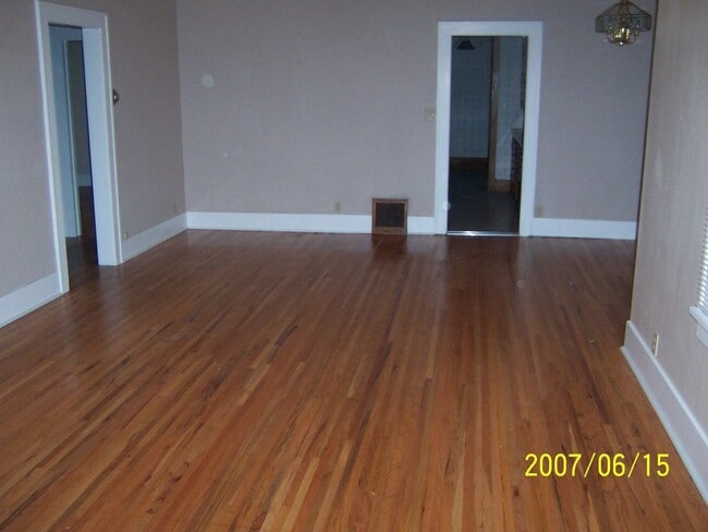 Photo - 808 W Myrtle St