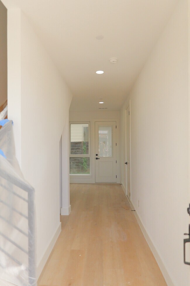 Photo - 4200 Munger Ave