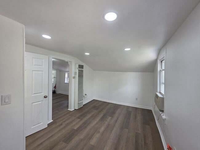 347 Homecrest Dr Unit 2