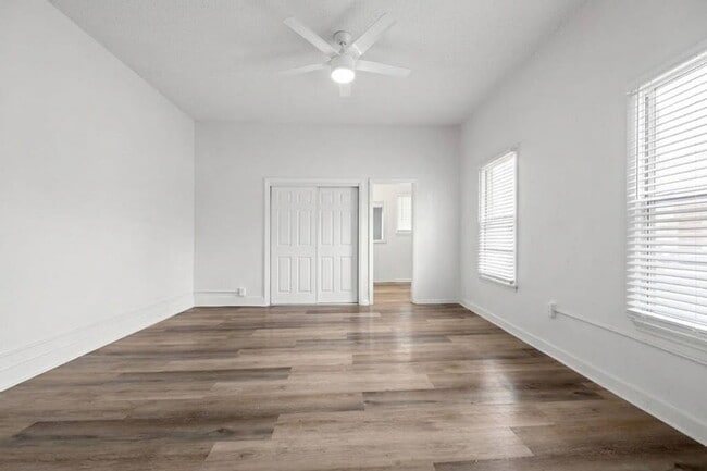 Photo - 751 Normandie Ave Unit 409