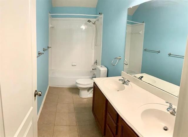 Photo - 1928 Michelle Creek Dr