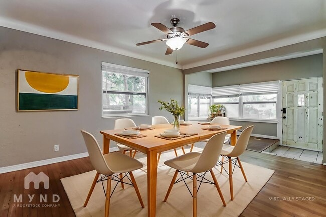 Photo - 3301 Yale St N