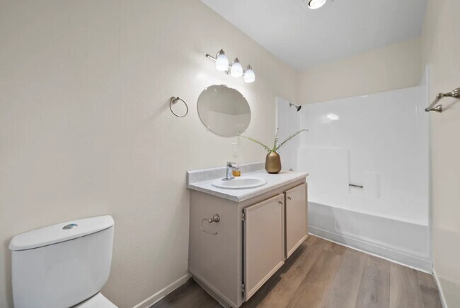1 habitación, 1 baño - 500 pies cuadrados
