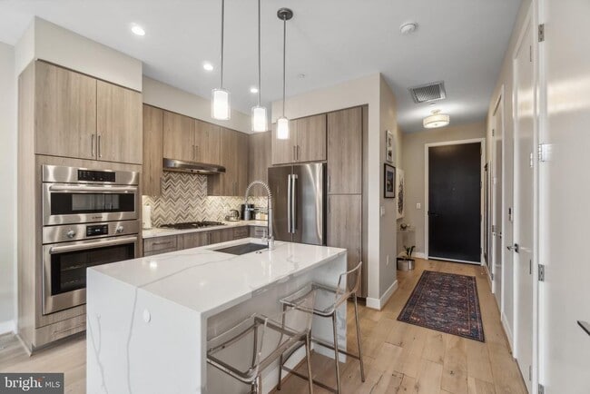 Photo - 646 H St NE Unit 405