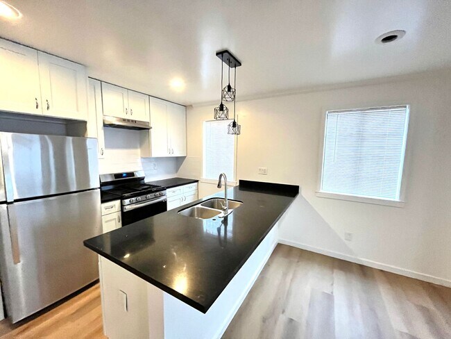 Photo - Charming 4 Bedroom Home Located in Lomita Park Neighborhood