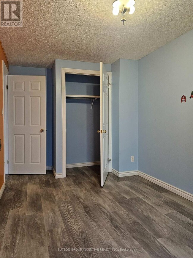 Photo - 6767 Thorold Stone Rd