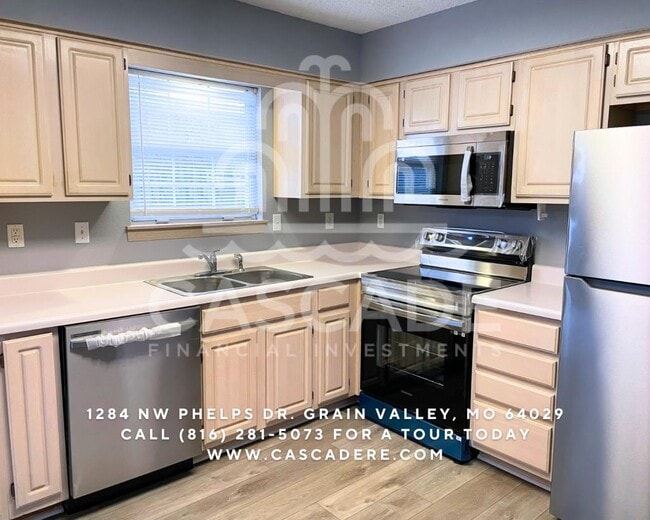 1286 NW Phelps Dr