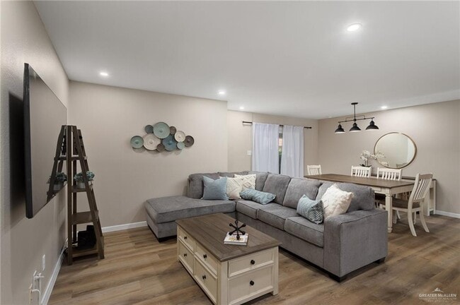 Photo - 12 Yuma Ave Unit 21