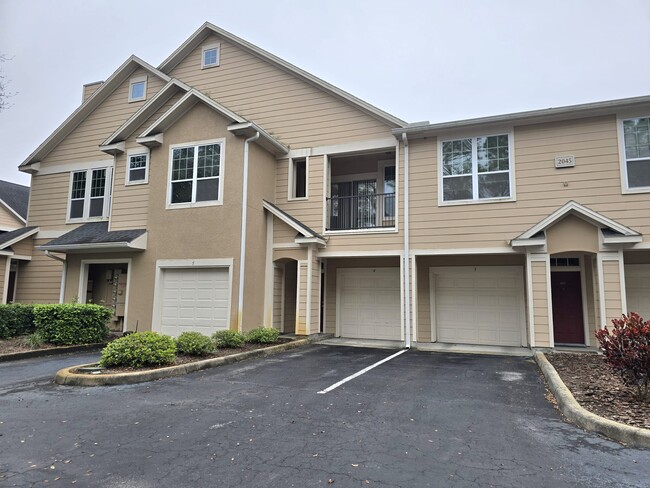 Photo - 2045 Erving Cir