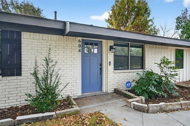 Photo - 604 E Summit St