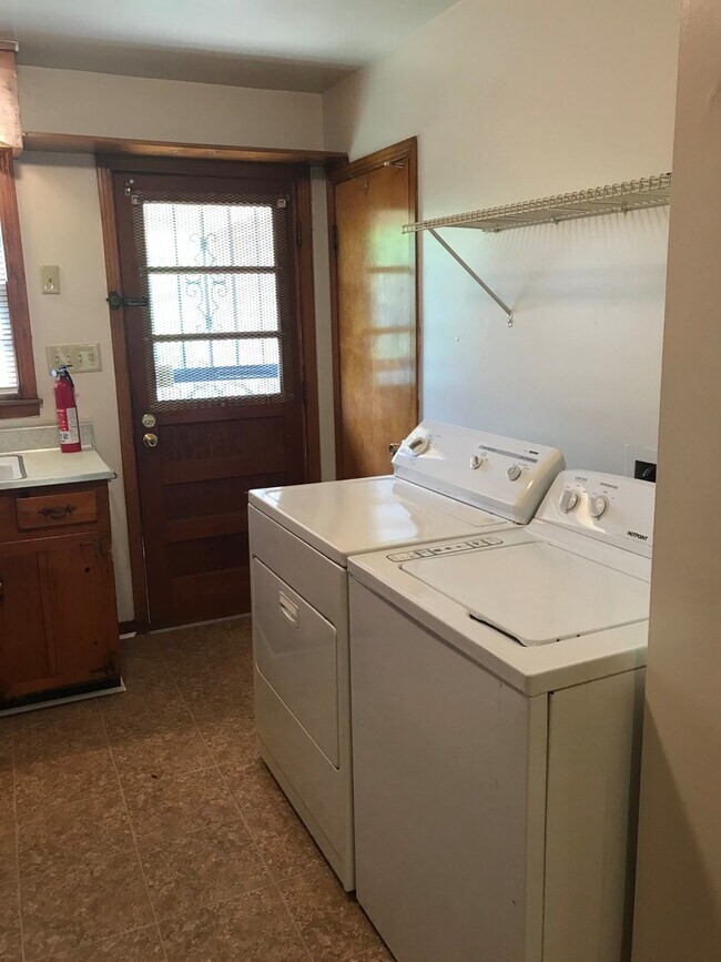 Photo - Collinwood Drive-5000 Unit 5000