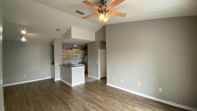 Photo - 2BD/2BA Condo in Bella Terra - Priced to R... Unidad 10306