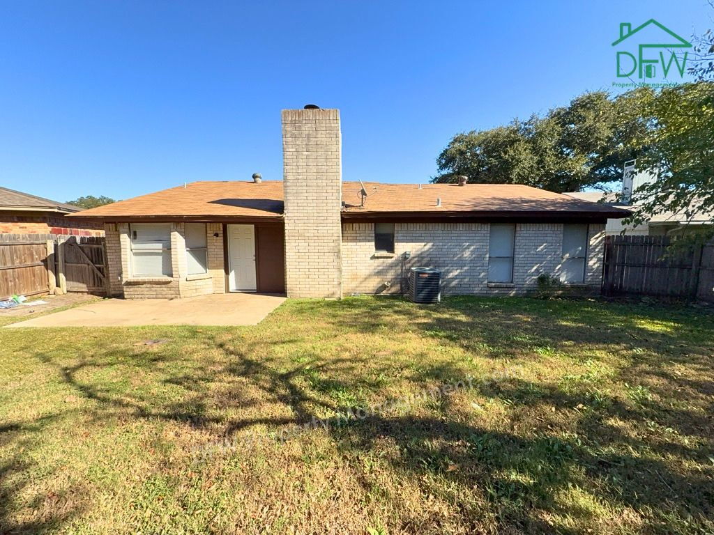 Photo - Single-Story 3BR/2BA — 2-Car Garage, Fireplace, Large Fenced Yard — Available Now